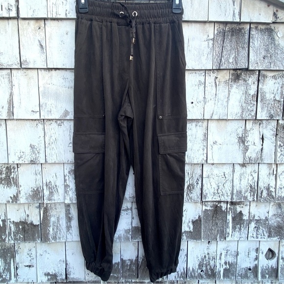 Zara Velvet Cargo Winter Green/Olive Joggers - Picture 1 of 7